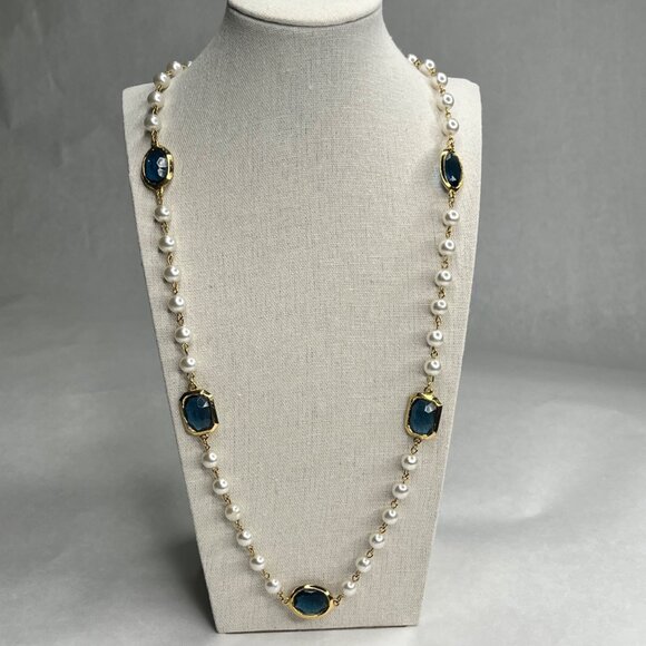 Gold-Plated Necklace With Pearls & Blue Gemstone Accents - Picture 3 of 4